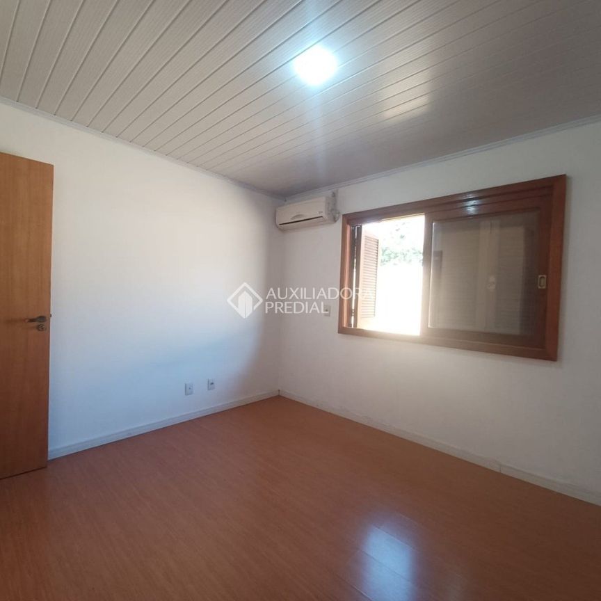 Casa em Condomínio com 2 quartos e 54m² para alugar em Nossa Senhora Das Graças, Canoas. - Photo 1