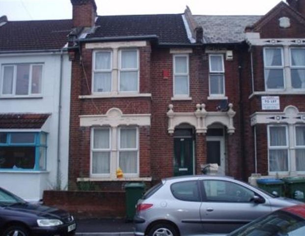 5 bedroom house to rent - Photo 1