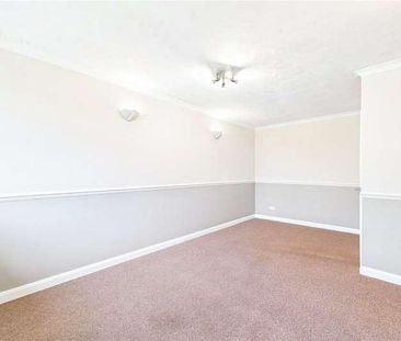 Redfield Court, Newbury, Berkshire, RG14 - Photo 1