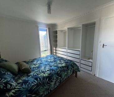 You'll Love, Living Here! - Photo 2