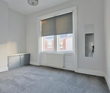 3 bedroom Flat to rent in Ripon Street, Gateshead - Photo 4