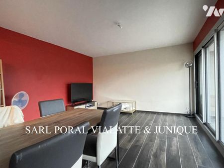 LOCATION T3 CENTRE VILLE LAGNIEU - Photo 2