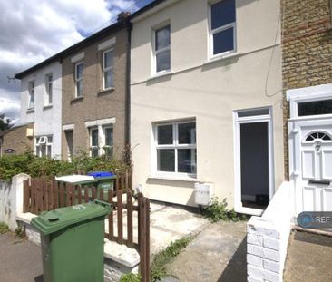 3 bedroom terraced house to rent - Photo 4