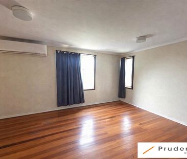 18 Podargus Place, INGLEBURN NSW 2565 - Photo 5