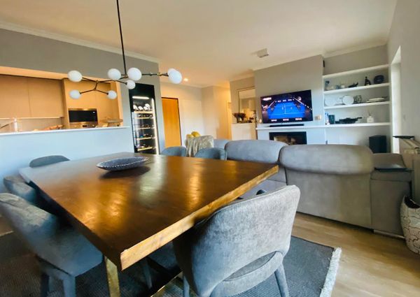 APARTAMENTO T2 REMODELADO - QUINTA BELOURA COM TERRAÇO E PISCINA