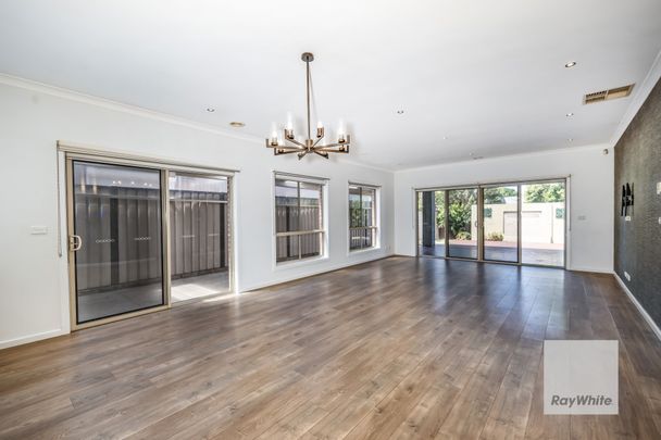 Family Home in the Heart of Burnside Heights - Photo 1