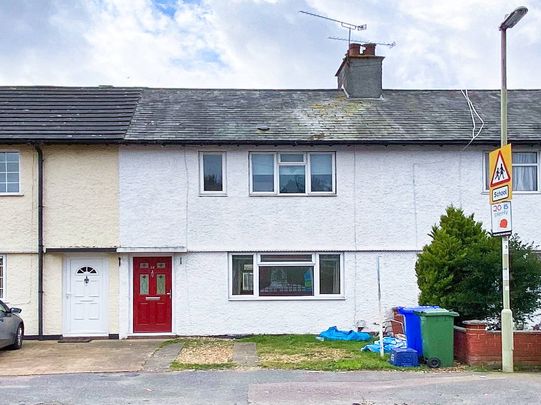 Busk Crescent, Farnborough, GU14 - Photo 1