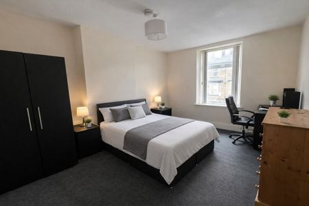 Room in a Shared House, Crookesmoor Road, S10 - Photo 4