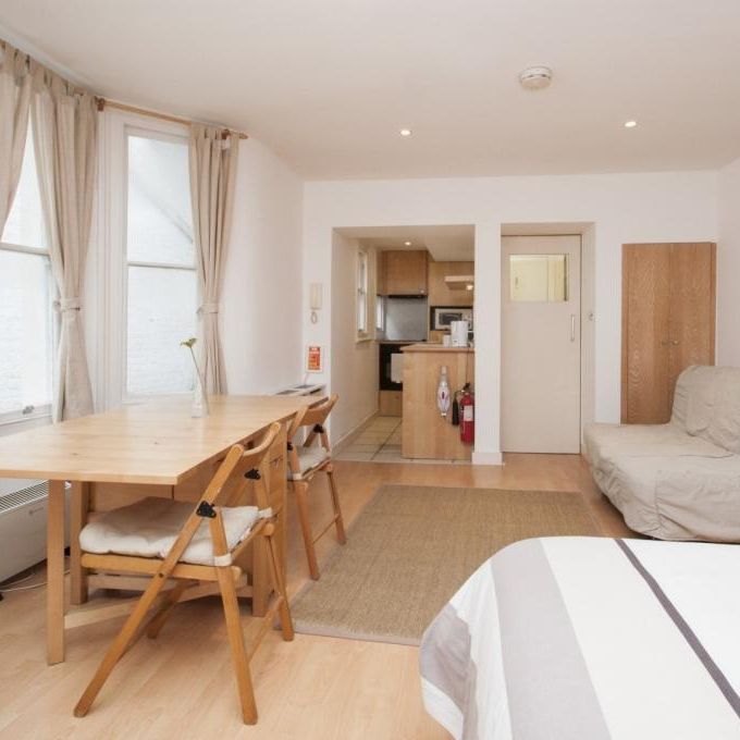Flat 03 Belgrave Road, Pimlico SW1V 2BL - Photo 1