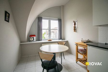 Zeer rustig gelegen appartement op 2e verdieping met ondergrondse garage! - Foto 2