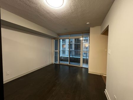 For Lease - 126 Simcoe Street Unit# 407, Toronto, Ontario - Photo 2