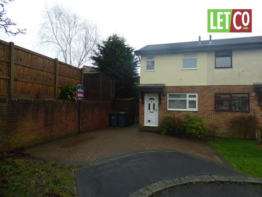 2 bedroom end of terrace house to rent - Photo 1