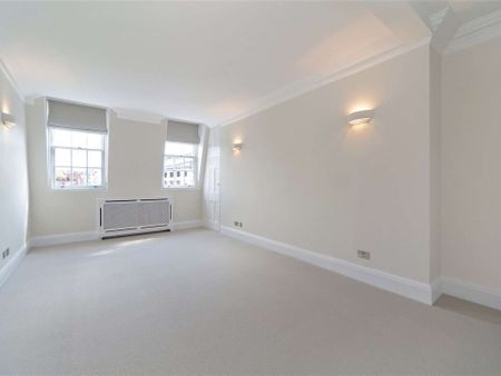A beautifully presented family apartment providing excellent entertainment space. - Photo 3