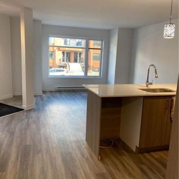 2 CH - 1 SDB - Laval - $1,800 /mo - Photo 1