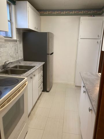 For Lease - 1054 East Avenue, Mississauga, Ontario - Photo 4