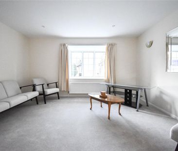 4 bedroom detached house to rent - Photo 3