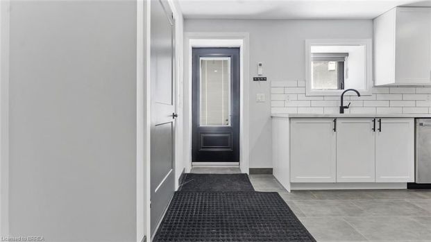 For Lease - 130 Elgin Street Unit# #1, Brantford, Ontario - Photo 1