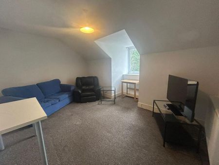 2 bedroom flat to rent - Photo 3