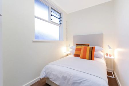 LUXURY BEACHSIDE LIVING - Photo 2