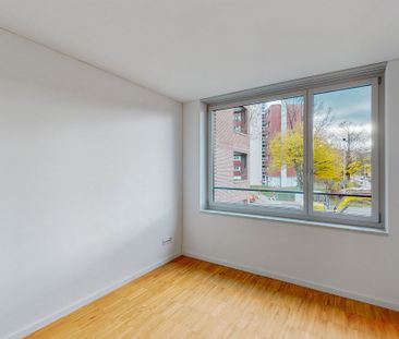 Moderne 3.5 Zimmerwohnung in Regensdorf - Photo 2