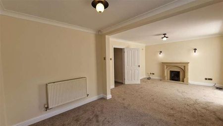 Delamere Street, Winsford, CW7 - Photo 2