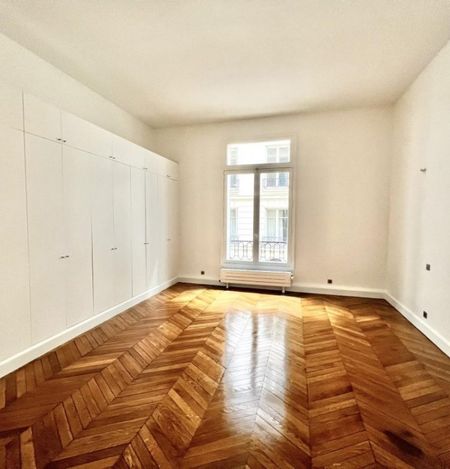 Appartement • Paris 16ème - Photo 4