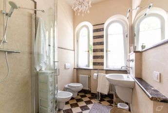 Villa in Affitto a Pietrasanta – Zona: Marina di Pietrasanta