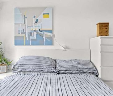 St Augustines Road, Camden, NW1 - Photo 4