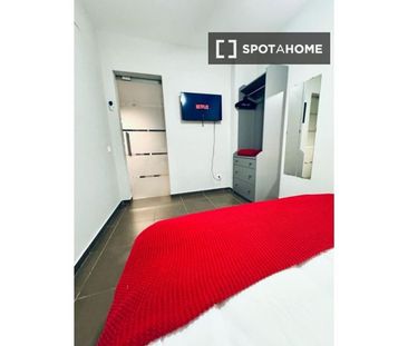 2 room luxury Flat for rent in Rubí, Catalonia - Photo 2