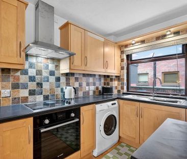 4 Bawnmore Court, Belfast, BT9 6LS - Photo 2
