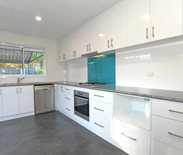 43 Ochiltree Way, Kardinya WA 6163 - Photo 4