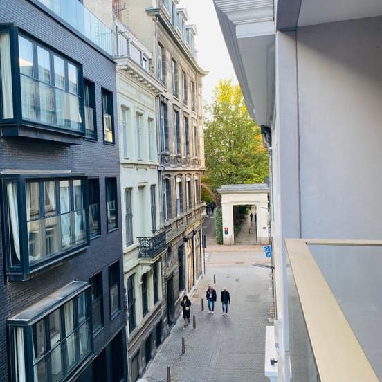 Appartement te huur - Photo 1