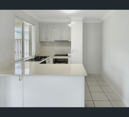 28 Newport Parade, Blacks Beach, Qld 4740 - Photo 3