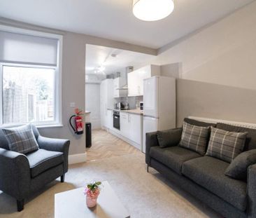 3 bedroom terraced house to rent - Photo 5