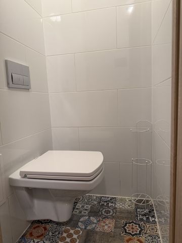 Stare Miasto ustawna kawalerka 44 m2 ,piwnica ! - Zdjęcie 3