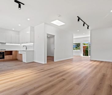 Immaculate Family Home - Freshly Renovated In Prime Location with W... - Photo 1