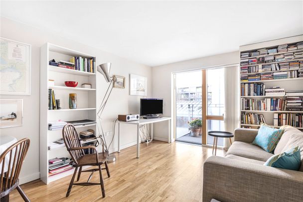 Sun Passage, London, SE16 4AF - Photo 1