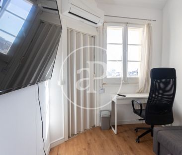 Penthouse for rent in El Born - Photo 5