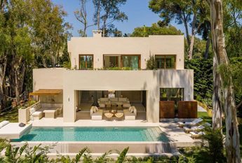 5 bedroom luxury Villa for rent in Los Monteros, Spain