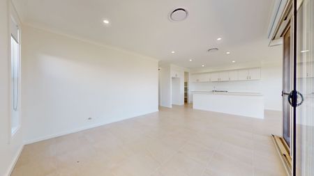 Newly Built Duplex In A Gated Community - Photo 2