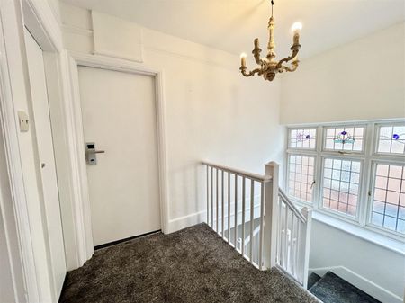 1 Bedroom Room To Let - Photo 2