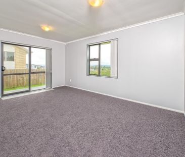PAPAKURA, 4 BEDROOMS - Photo 1