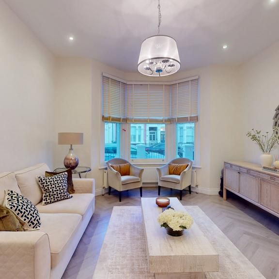 4 bedroom terraced house to rent - Photo 1