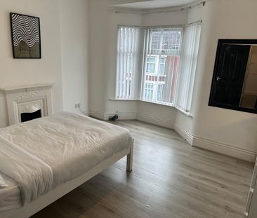 2 Bed Terraced House, Armley Road, L4 - Photo 5