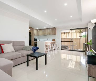 Peaceful Rear Villa Living - Photo 5