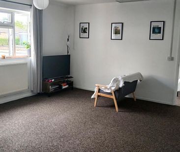1 bedroom ground floor flat to rent - Photo 6
