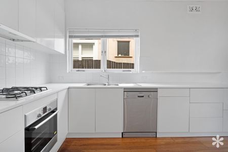 15 Coghlan Road - Photo 4