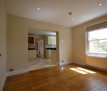 4 bedroom semi-detached house to rent - Photo 2