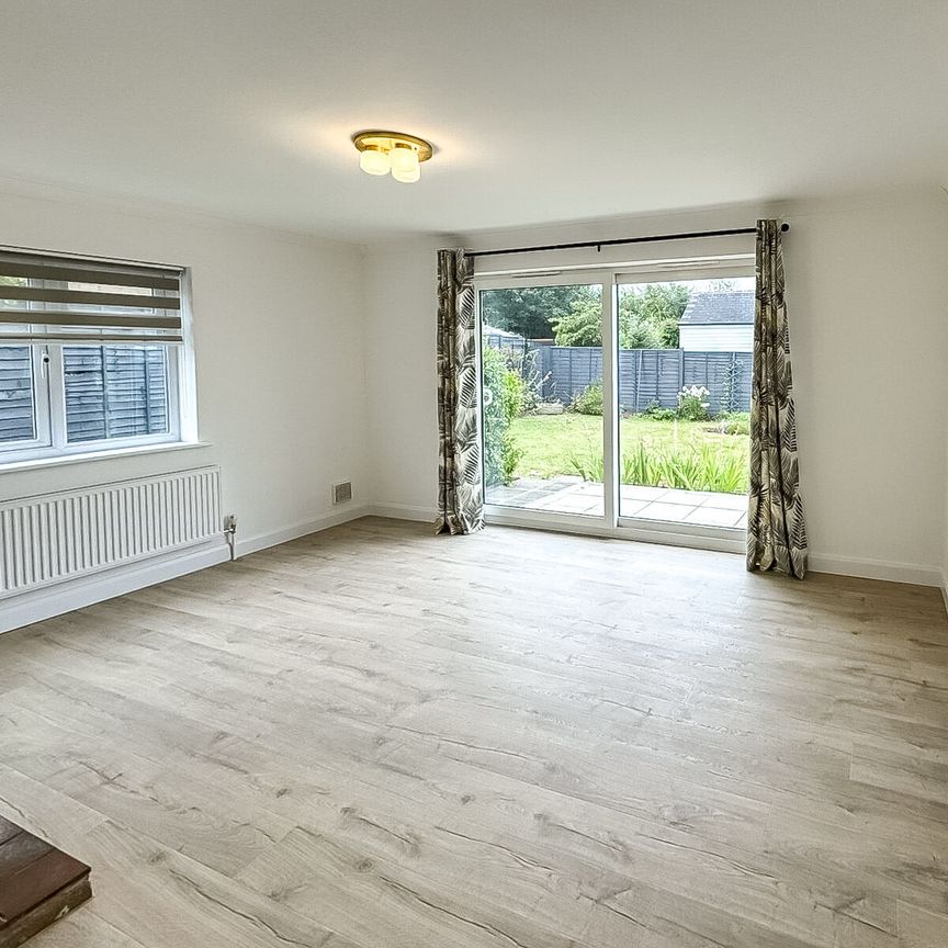 Guelphs Lane, CM6, Dunmow - Photo 1