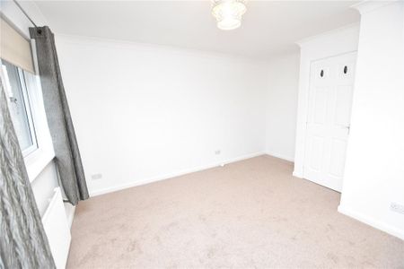 3 bedroom detached house to rent - Photo 3